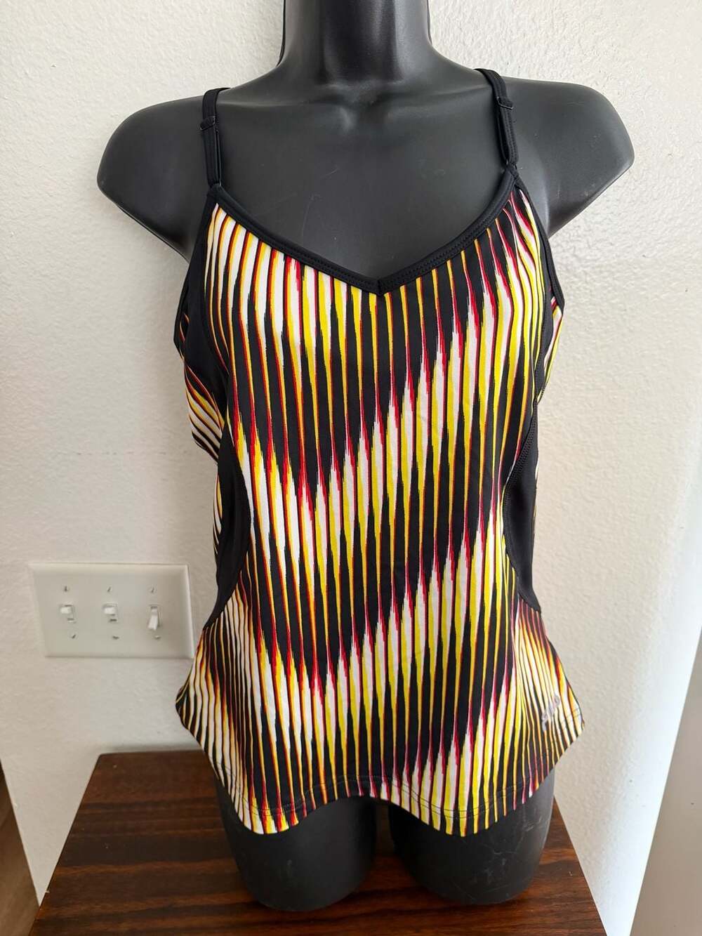 Fila Sport Athletic Tank Top Size M Multi-Color Abstract Print